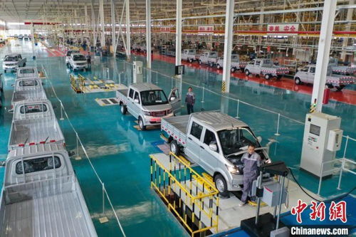 貴州匯川 趕訂單 汽車工廠生產忙